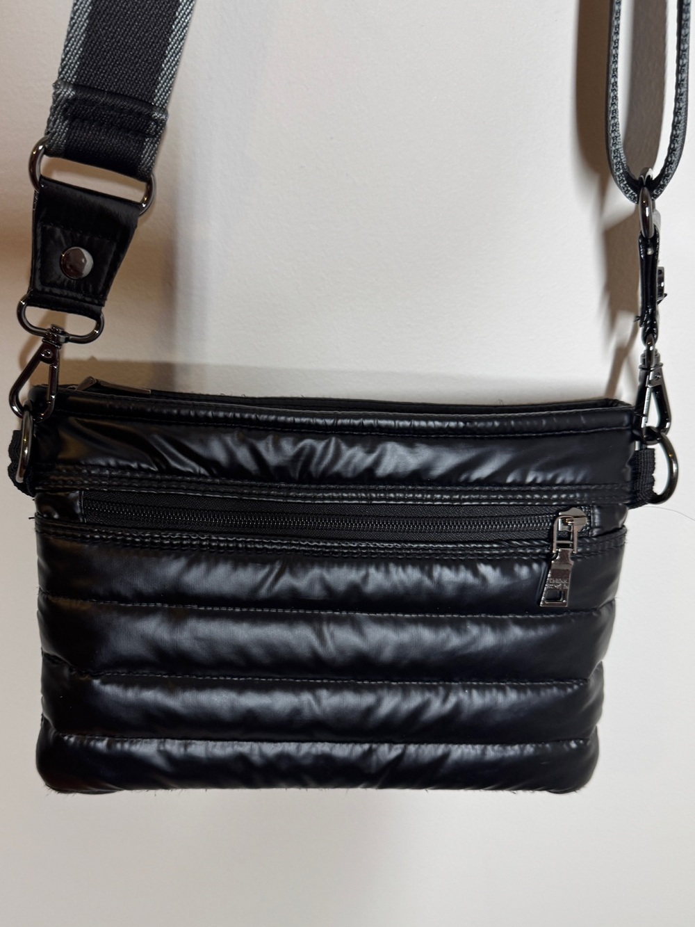 THINK ROYLN Women's Quilted Crossbody Bum Bag Small Blue Pearl Indigo NWT - Picture 8 of 11